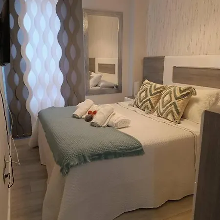 ¡al Lado De La Clinica Oftalmologica Vega! דירה