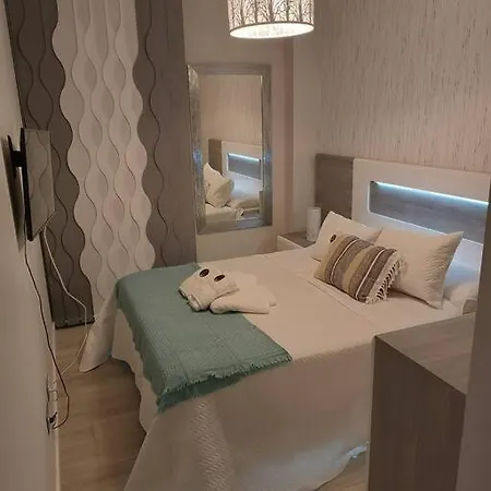 ¡al Lado De La Clinica Oftalmologica Vega!