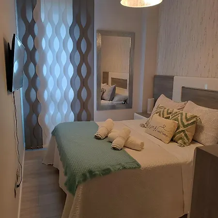 ¡al Lado De La Clinica Oftalmologica Vega! אוביידו