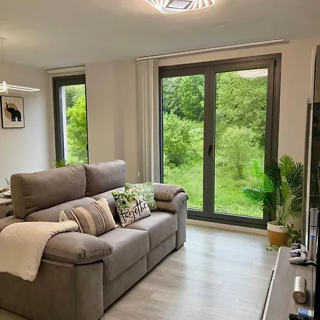 ¡al Lado De La Clínica Oftalmológica Vega! Apartamento
